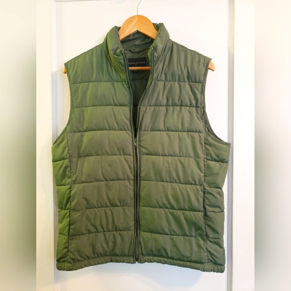Banana Republic Size Small Green Puffer Vest